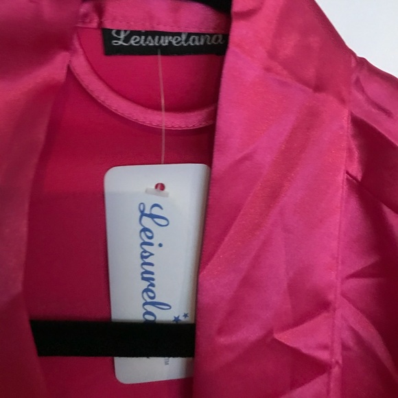 Silk Fuchsia Robe - Picture 2 of 3